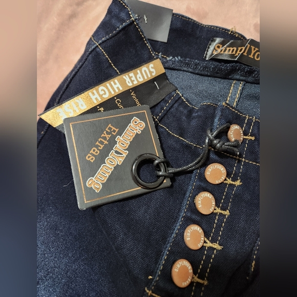 NWT Short - Picture 4 of 4